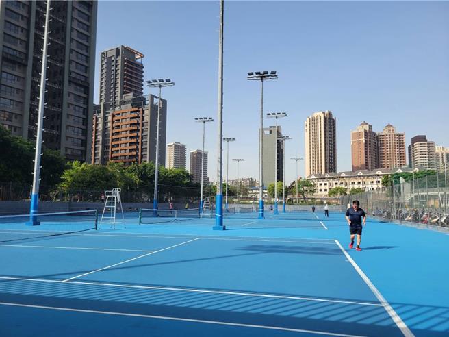 维尔茨闪耀英超！利物浦新星如何策动首球并当选最佳球员？