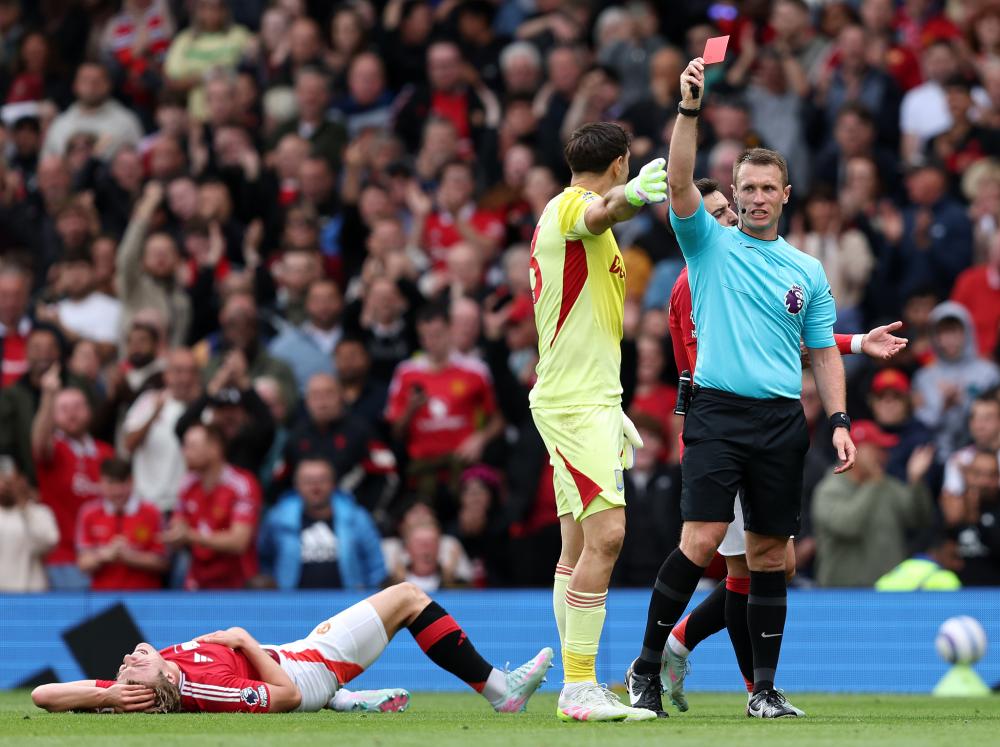 国足球新希望！16岁小将两度戴帽U16国足，如今直接进亚冠大名单！